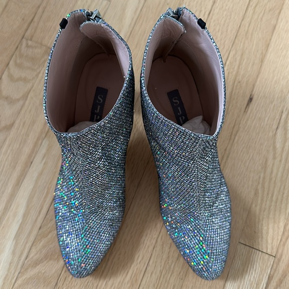 SJP Minnie glitter leather bootie 8.5 in scintillate - Picture 4 of 11